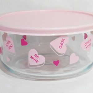 PYREX 7 Cup VALENTINE CONVERSATION CANDY HEARTS Storage Bowl Love Amore Hug Me