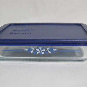 Pyrex PRAIRIE GARDEN 3 Cup RECTANGULAR Food Storage Container Floral BLUE Cover