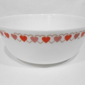 CORELLE MilkGlass RED HEARTS 46-oz SERVING BOWL < 1.5-Qt Vegetable 7.5 / Valentine