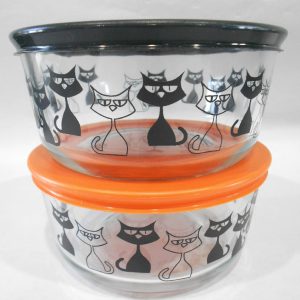 New PYREX CATS 4 Cup HALLOWEEN STORAGE Bowl Spooky Scary *BLACK or ORANGE
