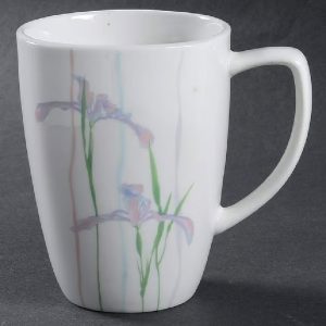 New 1 CORELLE Square SHADOW IRIS 12-oz Porcelain MUG Cup *Delicate Purple Floral