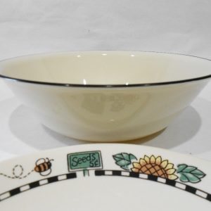 Corelle SUNBLOSSOMS 1-Qt SERVING BOWL Vegetable Sandstone 8.5 BLACK RIM
